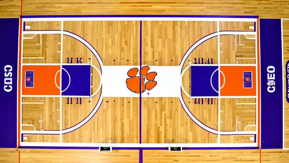 Clemson Tigers își încep sezonul acasă împotriva echipei New Hampshire Wildcats