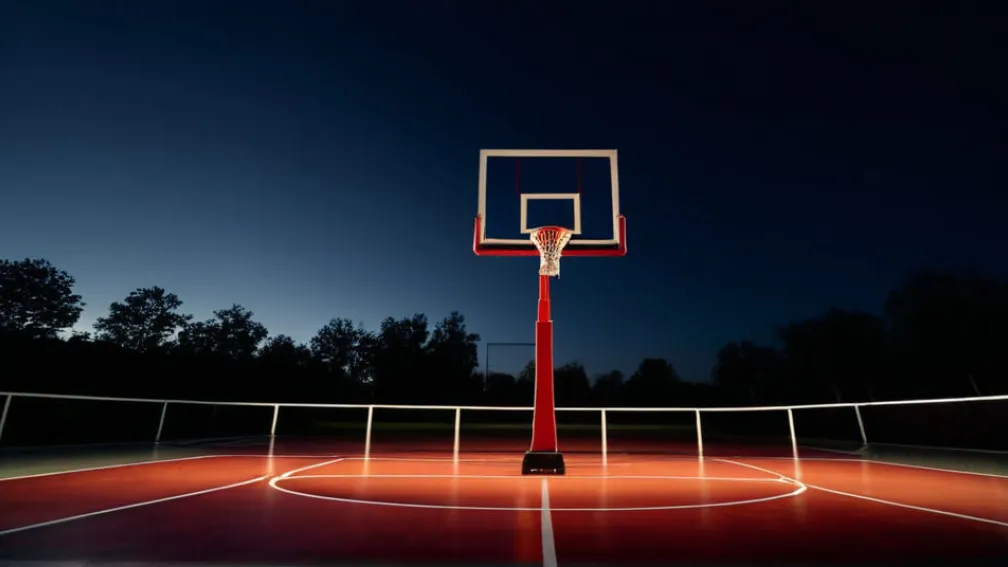 Charleston învinge UMass cu 69-65 într-un meci intens de baschet