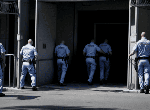 Angajat al Penitenciarului din New Orleans, Arestat pentru Ajutor Dat la Evadarea a 10 Deținuți