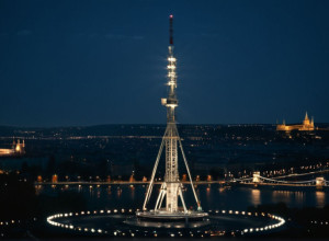 Serviciul Ungar al Radio Europa Liberă Își Încetează Activitatea După Tăierea Finanțării Americane