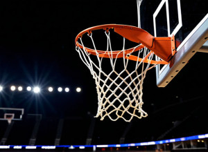 Gators de la Florida înving Miami Hurricanes cu 82-68, depășind problemele cu faulturile