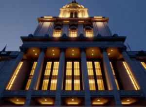 Primarul-ales al New York-ului, Mamdani, numește un veteran al bugetului ca adjunct principal