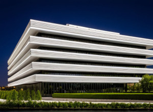 Postmodernismul și influența sa asupra artei contemporane