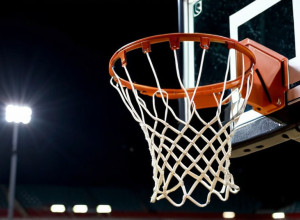 Victorie pentru Stony Brook în fața echipei Maine, condusă de Erik Pratt cu 19 puncte