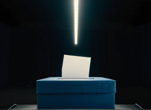 Cursa pentru Guvernatorul Californiei: Dramă, Incertitudine și un Câmp de Candidați Aglomerat