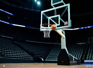 UC Irvine a învins Lincoln (CA) cu 130-63, evidențiindu-se Saran cu un "triple-double"