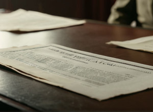 Piesa "Kramer/Fauci" analizează relația complexă dintre activistul anti-SIDA Larry Kramer și Anthony Fauci