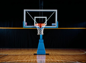 Victorie Răsunătoare Dartmouth: Kareem Thomas, Eroul Meciului cu 24 de Puncte contra Maine-Augusta