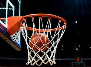 Echipa feminină de baschet Louisville a învins Morehead State cu 96-49