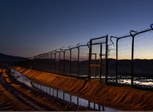 Politicianul belarus Mikola Statkevici a fost reînchis după ce a refuzat "deportarea forțată"