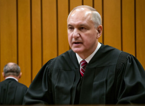 Judecătoare din Wisconsin, acuzată de obstrucționarea justiției și ajutarea unui imigrant să evadeze