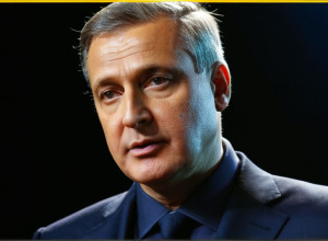 Dezvoltarea inteligenței artificiale și impactul său asupra societății