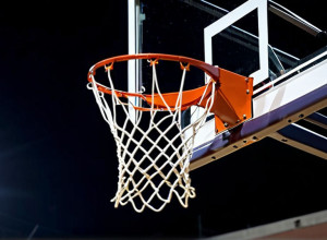 San Francisco Dons se pregătesc să înfrunte Bradley Braves într-un meci NCAA