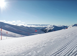 Mikaela Shiffrin domină prima manșă a slalomului de Cupă Mondială în Laponia finlandeză