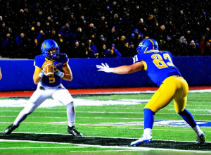 Victorie categorică: South Dakota State învinge New Hampshire cu 41-3 în playoff-ul FCS
