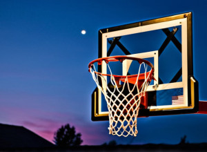 Peter Bandelj strălucește cu 37 de puncte și 9 aruncări de trei puncte în victoria Cal Poly