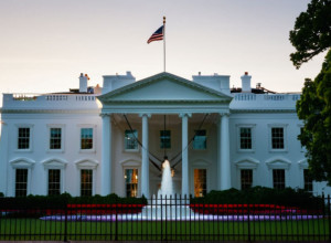 Redeschiderea Tururilor la Casa Albă: O Experiență Modificată de Construcția Sălii de Bal