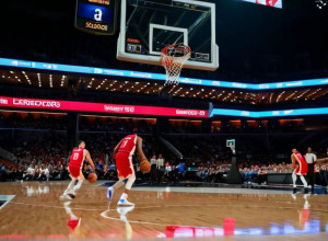 Holy Cross învinge Northeastern cu 76-59 într-un meci de baschet