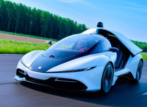 Prima mașină zburătoare din lume a primit aprobarea pentru producție