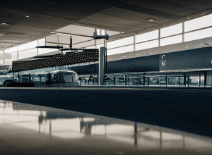 Blocaj la Heathrow: Călătorii improvizează sau renunță