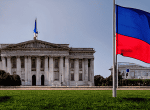 Le Pen, interzisă la alegeri? Verdict crucial