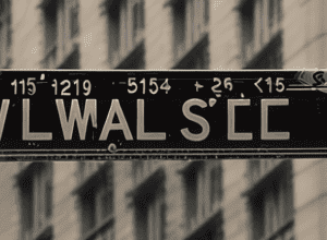 Liderii de pe Wall Street avertizează asupra consecințelor economice dure ale tarifelor lui Trump
