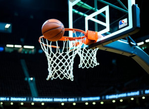 Baba Miller, performanță remarcabilă pentru Cincinnati: „Double-Double” decisiv împotriva Georgia State