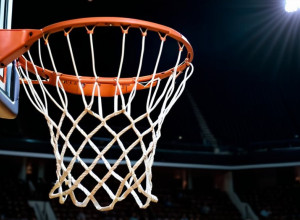 Troy învinge Furman cu 64-61, Campbell lider cu 21 de puncte