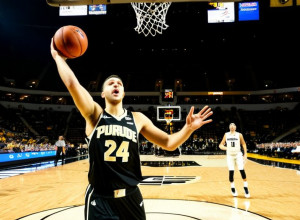 Purdue, Numărul 1, Învinge Oakland cu 87-77: Smith Conduce Atacul Echilibrat