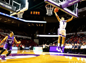 Universitatea Northwestern învinge Universitatea Boston cu scorul de 76-52