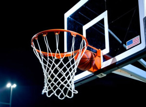 Victorie convingătoare pentru Harvard împotriva MIT: Thomas Batties II, marcatorul serii cu 17 puncte