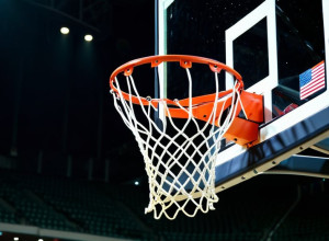 Confruntarea Universitară: USC Trojans Întâlnesc Illinois State Redbirds în Inglewood