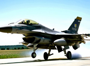 Ucraina cere avioane de luptă F-16 suplimentare