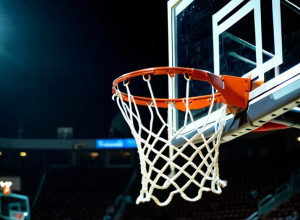 Charleston Southern întâlnește East Carolina după performanța de 29 de puncte a lui Sumler