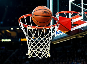 South Dakota State se confruntă cu Northern Arizona într-un meci tensionat