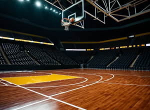 Charlotte învinge N.C. A&T cu 74-57, Mading strălucește de pe bancă