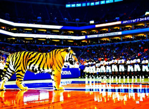 Sutton leads LSU in game against Florida after scoring 26 points