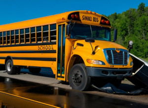 Accident la autobuz şcoală în Africa de Sud: minim 13 copii mor