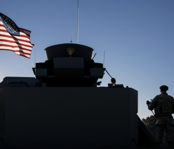 Trump a depășit limita la Fort Bragg: discurs controversat la o bază militară