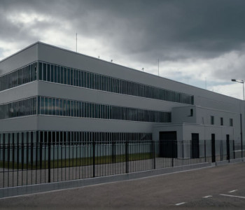 Thailanda Extrădează în China un Lider Acuzat de Jocuri de Noroc Online Ilegale