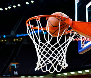 UConn învinge Ohio State cu 100-68: Sarah Strong, o performanță remarcabilă