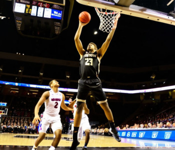 Wake Forest obține o victorie convingătoare împotriva UMass Lowell cu scorul de 109-75
