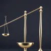 Oficiali din Epoca Trump Își Intensifică Atacurile Asupra Judecătorilor După O Decizie Privind Tarifele