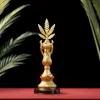 Filmul "Anora", Favorit la Palme d’Or la Cannes: Poate Sean Baker Extinde Seria Victoriilor Americane?