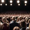 Trend uimitor la concertele Pitbull: Fanii cumpără calote chele și costume pentru turneul «Party After Dark»