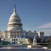 Trump slăbește legea de mediu din SUA pentru a accelera centrele de date și IA
