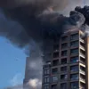 Salvare dramatică în Santiago: Zeci de persoane evacuate cu elicopterul de pe un zgârie-nori în flăcări