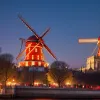 Aripile morii de la Moulin Rouge se rotesc din nou: Simbolul iconic al Parisului a fost restaurat