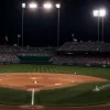 Victorie pe muchie de cuțit: Rockies înving Reds cu 3-2 datorită unei aruncări necontrolate