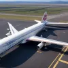 Aterizare de urgență pentru un avion United Airlines în Osaka: Suspect de incendiu în cală